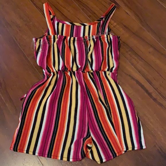 2-hip romper with colorful stripes on it and ties in front. Size 6 girls - Picture 2 of 2